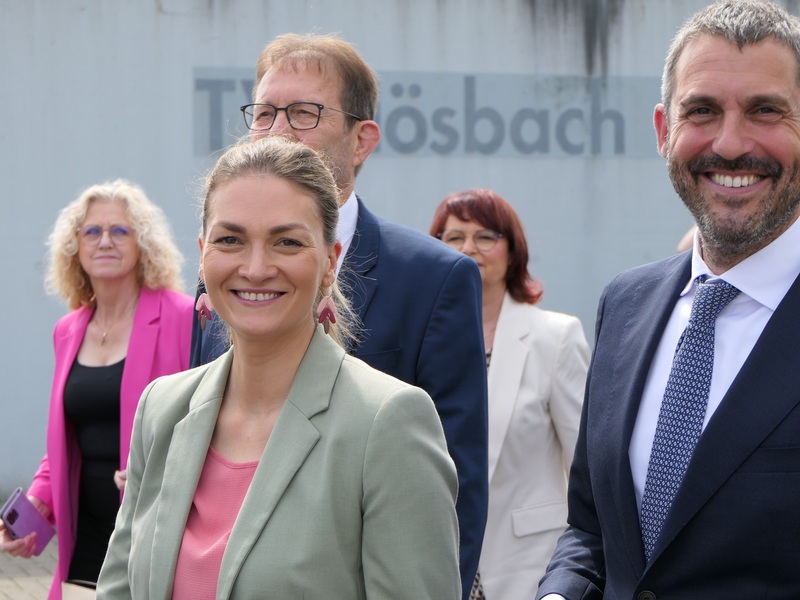 © Stimmkreisbüro Gerlach: Festumzug zum 150. Geburtstag der Feuerwehr Hösbach.