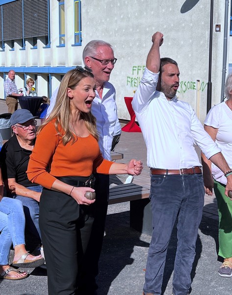 © Stimmkreisbüro Gerlach: Landtagsabgeordnete Judith Gerlach, Bürgermeister Jürgen Seitz und Landrat Dr. Legler beim Boule-Spiel